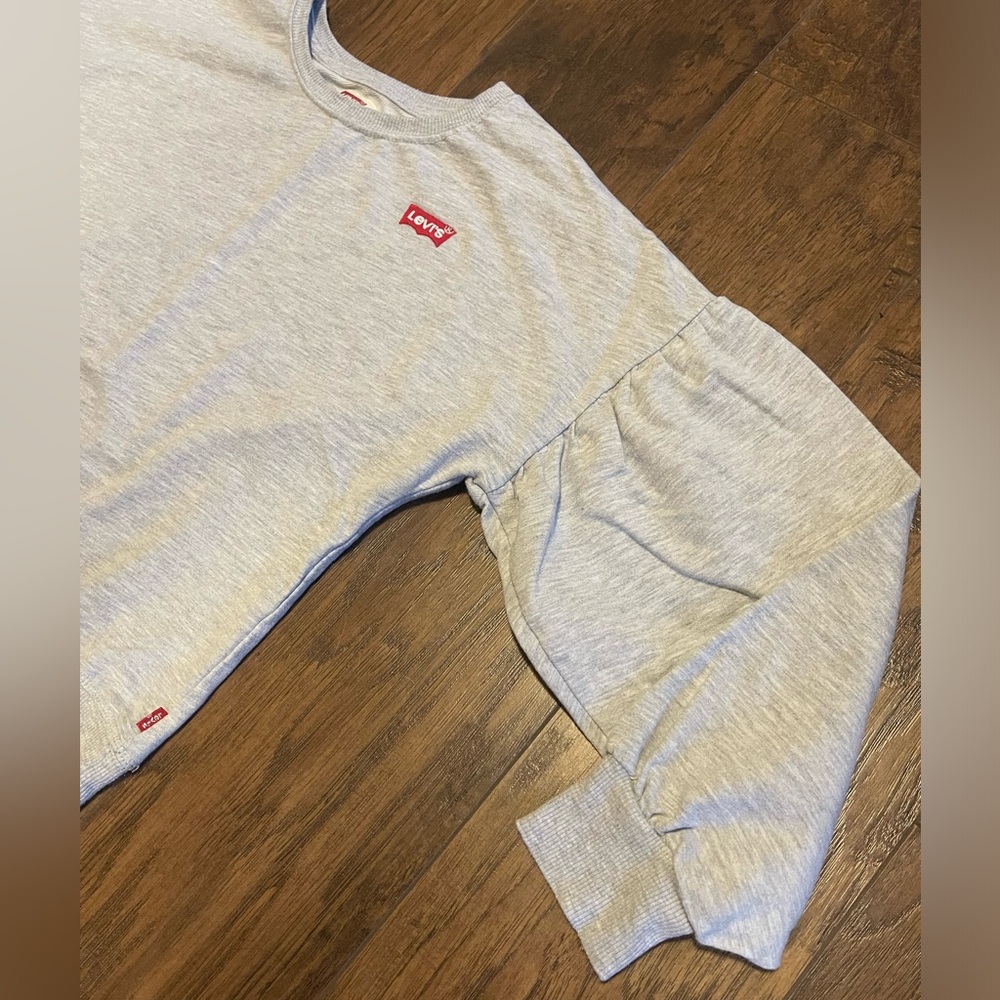 Levi’s long puffed sleeved shirt grey crewneck pullover light sweater - Picture 2 of 5